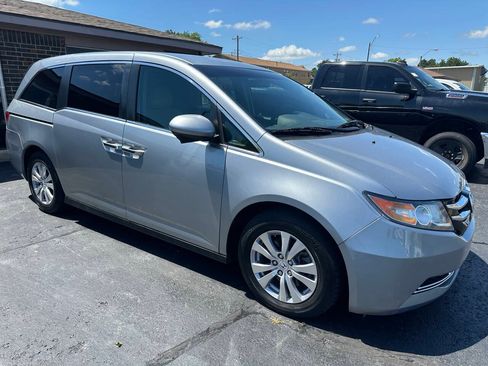 Used 2016 Honda Odyssey SE image 5