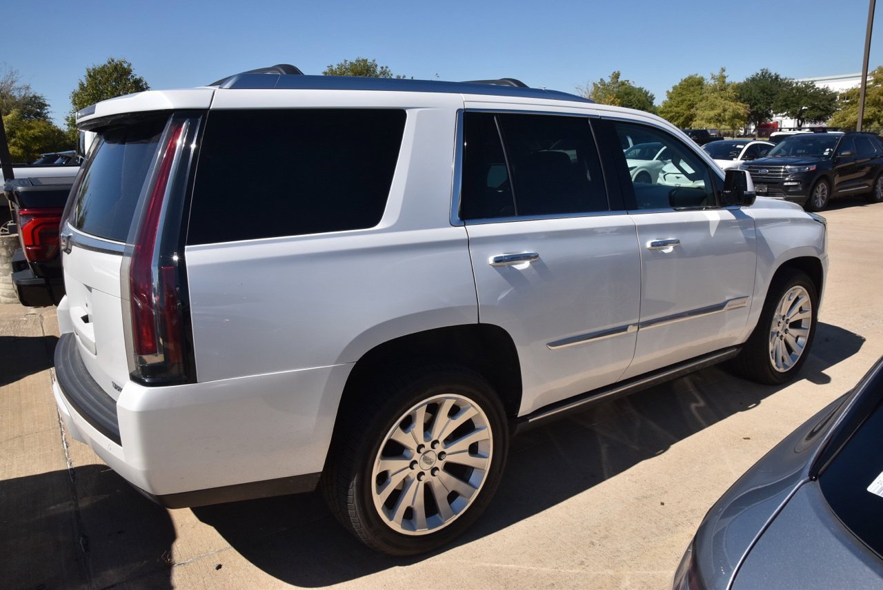 Used 2016 Cadillac Escalade Premium RWD image 6