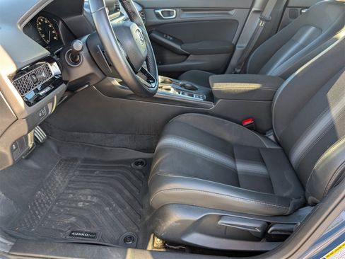Used 2025 Honda Civic Sport image 14