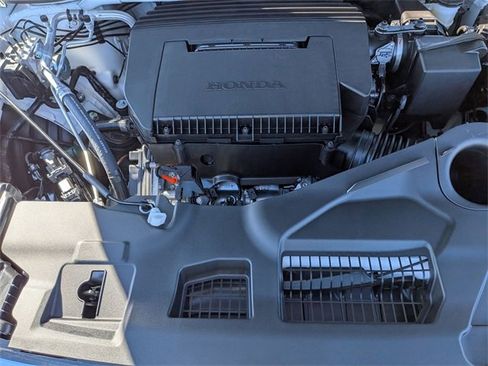 New 2025 Honda Pilot Touring image 37