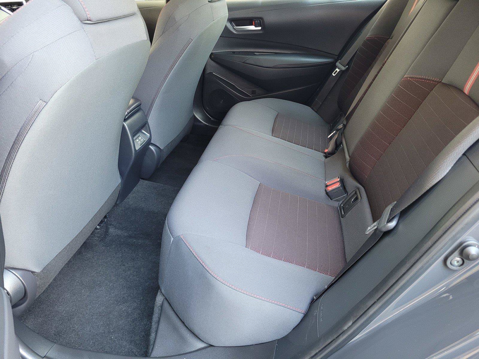 Used 2023 Toyota Corolla SE w/ SE Premium Package FWD image 20