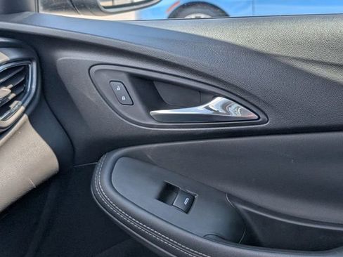 Used 2022 Buick Encore GX Preferred w/ Cold Weather Comfort Package FWD image 29