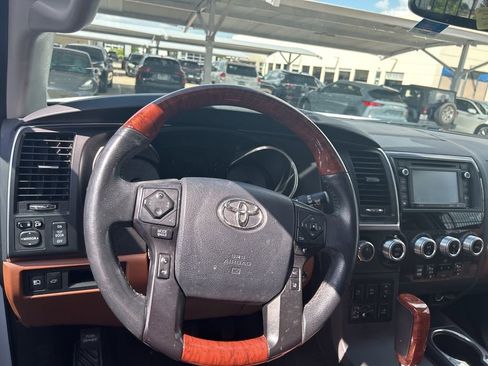 Used 2019 Toyota Sequoia Platinum image 9