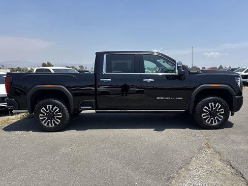 New 2026 GMC Sierra 2500 Denali Ultimate w/ Max Trailering Package AWD/4WD image 3