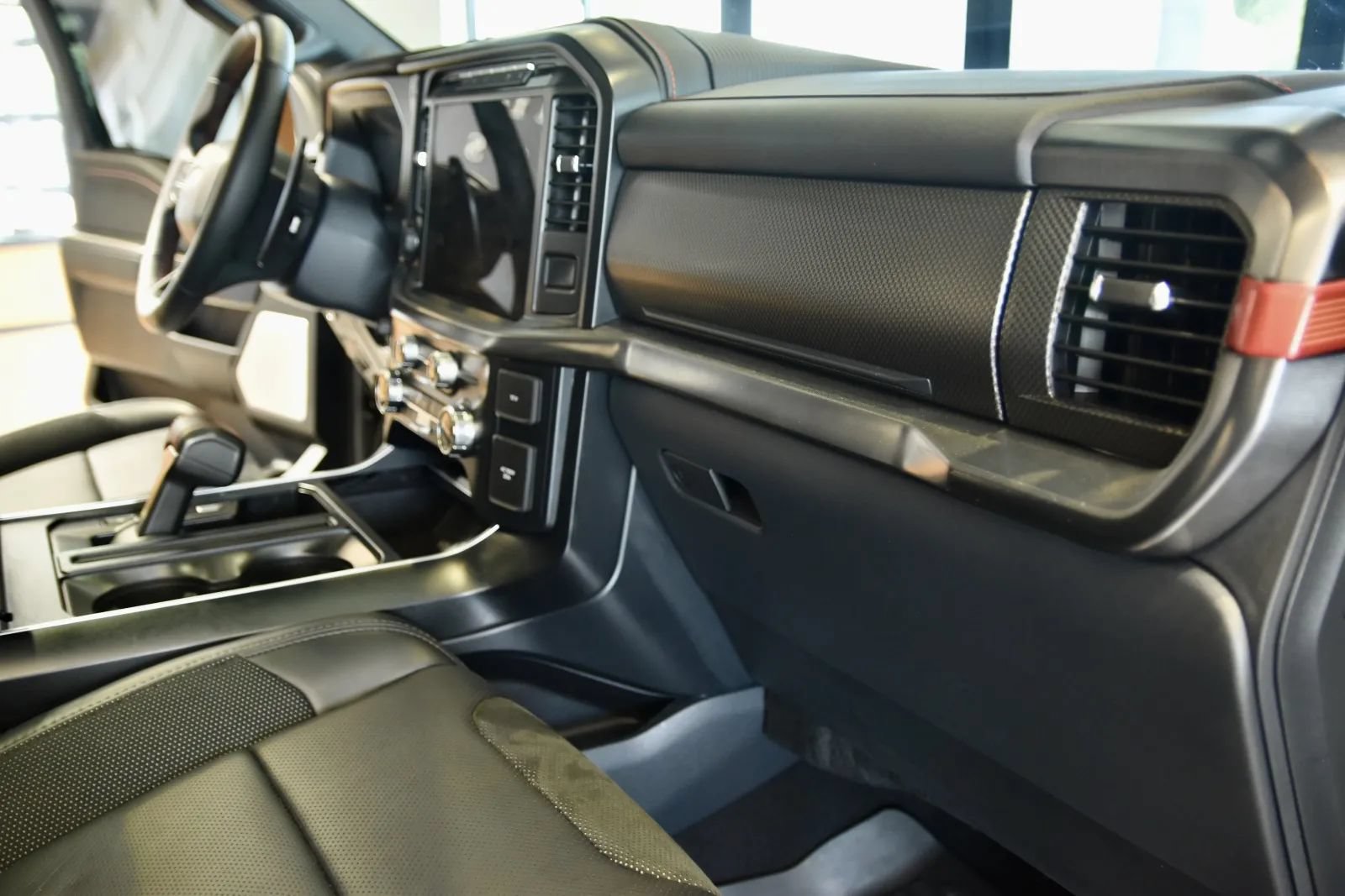 Used 2024 Ford F150 Raptor AWD/4WD image 30