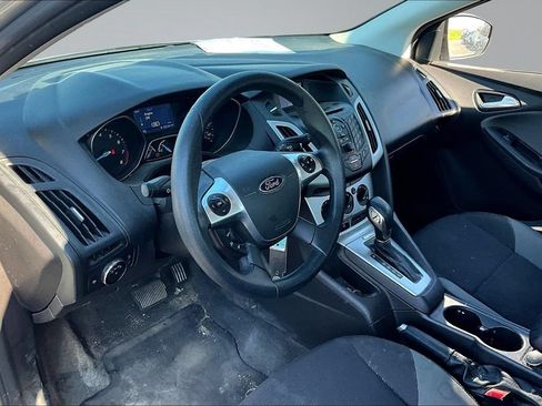 Used 2014 Ford Focus SE FWD image 13