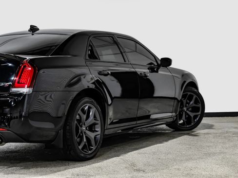 Used 2021 Chrysler 300 S w/ S Model Appearance Package RWD image 17