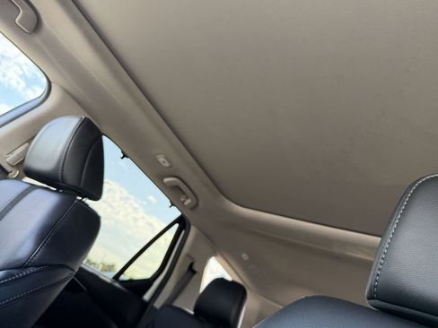 Used 2024 Honda Pilot Touring image 32