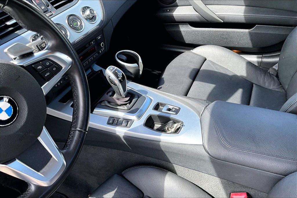 Used 2011 BMW Z4 sDrive35i RWD image 16