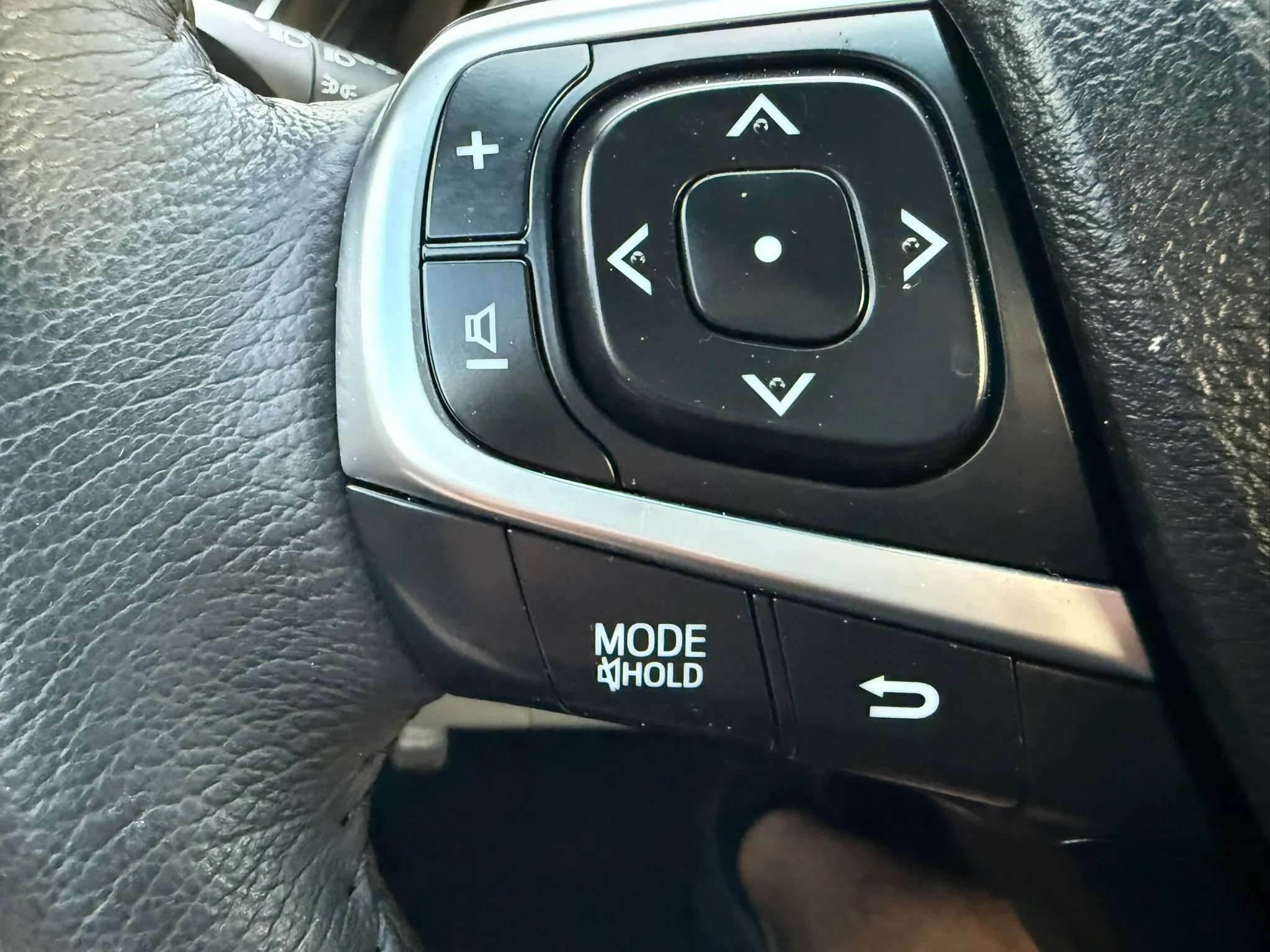 Used 2017 Toyota Camry XLE w/ Moonroof Package FWD image 27