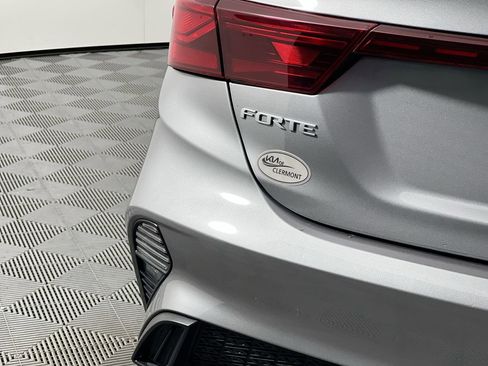 Used 2024 Kia Forte LXS w/ LXS Technology Package FWD image 5