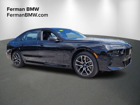 New 2026 BMW 750e xDrive w/ Executive Package image 1