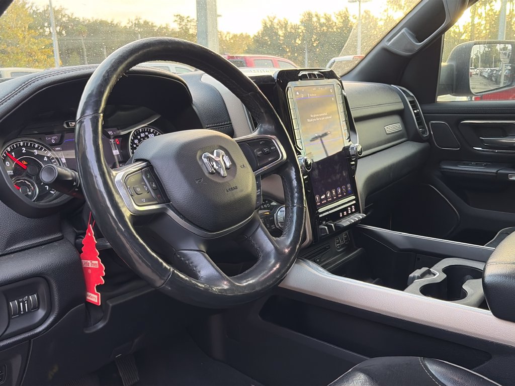 Used 2019 RAM 1500 Laramie AWD/4WD image 6