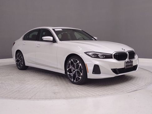 New 2026 BMW 330i Sedan w/ Convenience Package image 5