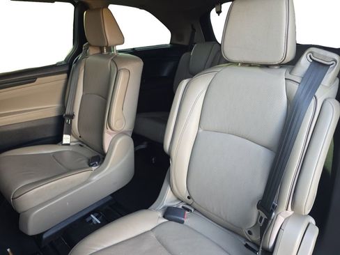 Used 2022 Honda Odyssey Elite image 14