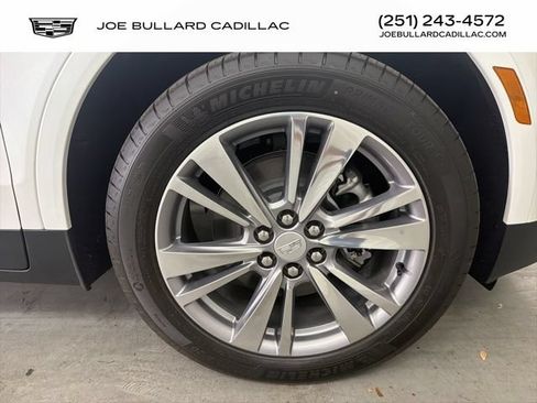 New 2026 Cadillac XT5 Premium Luxury w/ Driver Assist Package FWD image 8