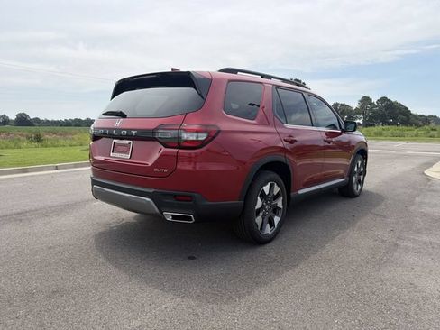 New 2026 Honda Pilot Elite image 5