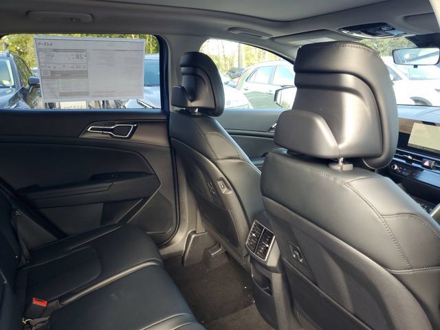 New 2026 Kia Sportage SX FWD image 29