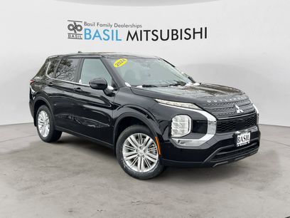 Used 2024 Mitsubishi Outlander ES