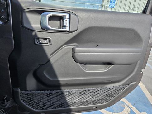 New 2026 Jeep Wrangler Unlimited Sport image 37