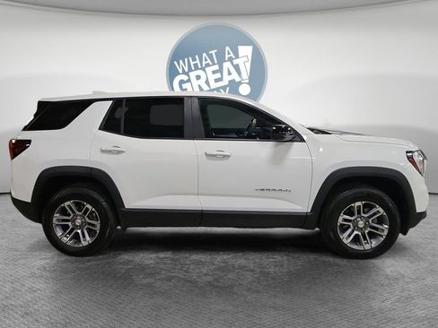 Used 2026 GMC Terrain Elevation AWD/4WD image 2