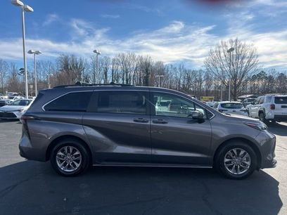 Used 2024 Toyota Sienna LE