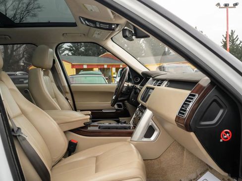 Used 2016 Land Rover Range Rover image 12