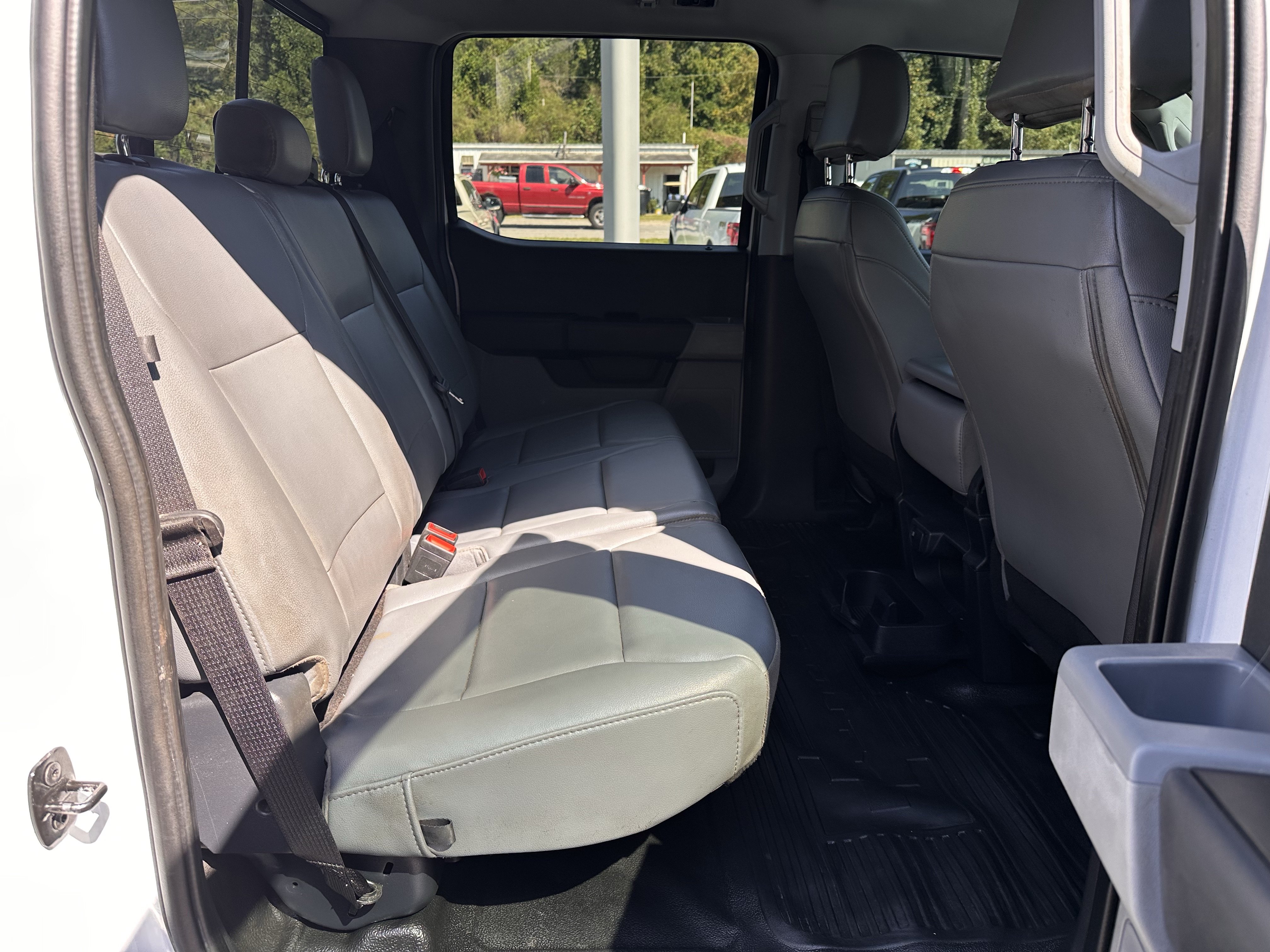 Used 2024 Ford F550 4x4 Crew Cab Super Duty image 14
