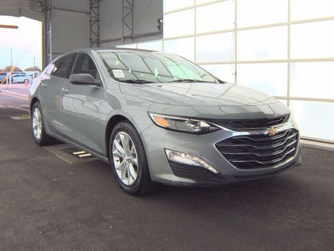 Used 2023 Chevrolet Malibu LT image 3