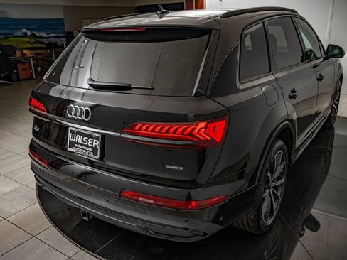 Used 2023 Audi Q7 3.0T Premium Plus w/ Premium Plus Package AWD/4WD image 16