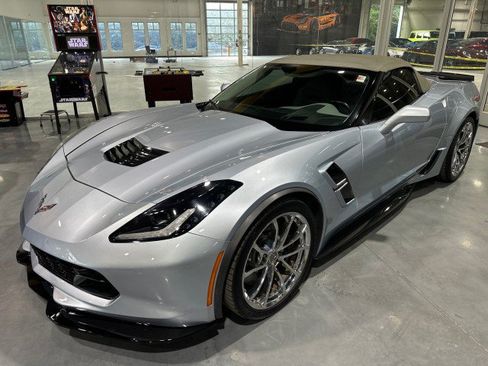 Used 2017 Chevrolet Corvette Grand Sport RWD image 39