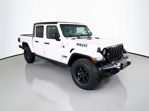 Used 2021 Jeep Gladiator Sport AWD/4WD image 1