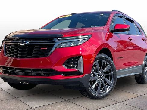 Used 2023 Chevrolet Equinox RS AWD/4WD image 2