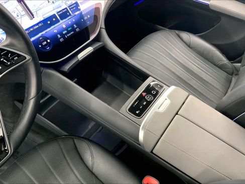 Used 2023 Mercedes-Benz EQS 580 4MATIC SUV image 26