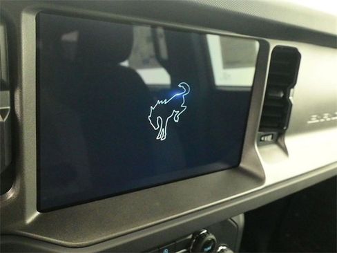 New 2025 Ford Bronco Base image 15