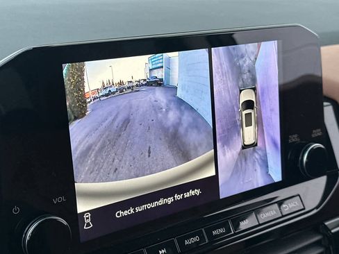 New 2025 Nissan Pathfinder Platinum image 25