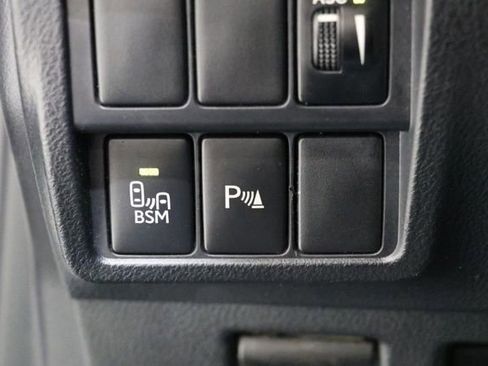 Used 2016 Lexus RC 200t RWD image 22
