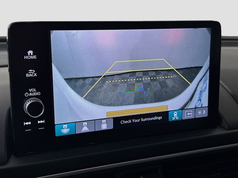 Used 2024 Honda Pilot EX-L image 10
