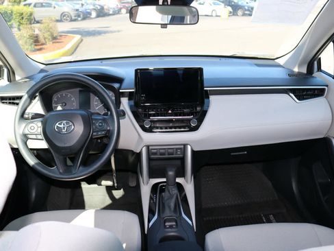 Used 2024 Toyota Corolla Cross L AWD/4WD image 13
