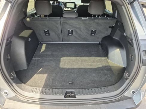 Used 2025 Chevrolet Equinox LT FWD image 29
