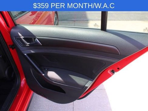 Used 2018 Volkswagen GTI SE FWD image 22