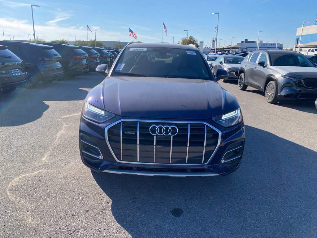 Used 2021 Audi Q5 2.0T Premium Plus w/ Premium Plus Package AWD/4WD image 2