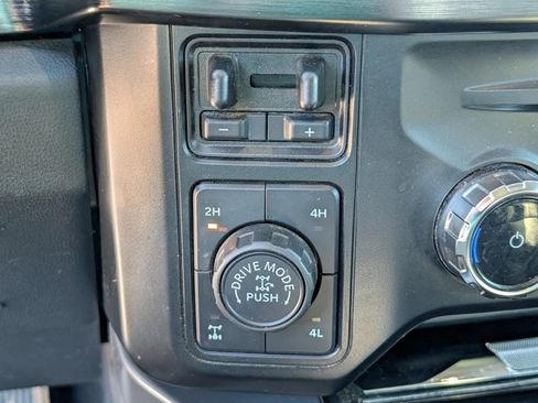 Used 2024 Ford F250 Lariat w/ Lariat Ultimate Package image 26