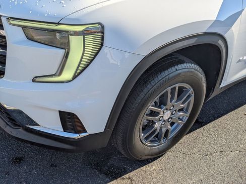 Certified 2025 GMC Acadia Elevation image 11