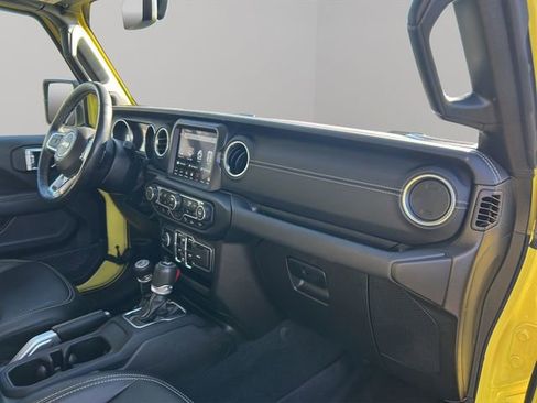 Used 2022 Jeep Wrangler Unlimited Sahara w/ LED Lighting Group image 28