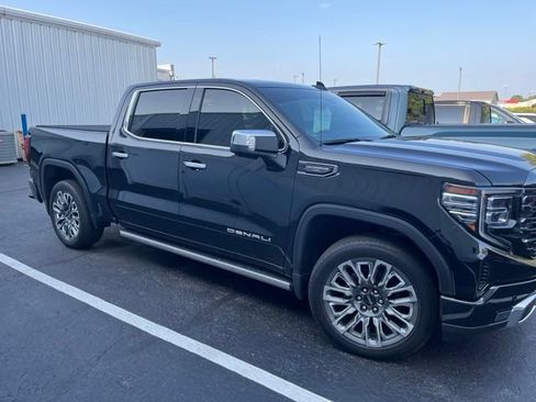 Used 2024 GMC Sierra 1500 Denali Ultimate AWD/4WD image 2