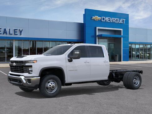 New 2025 Chevrolet Silverado 3500 W/T w/ WT Convenience Package image 43