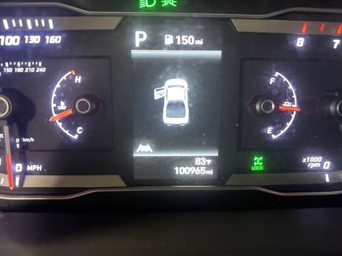 Used 2022 Hyundai Santa Cruz SEL AWD/4WD image 2