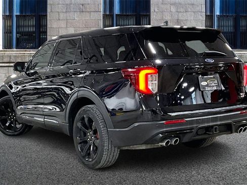 Certified 2022 Ford Explorer ST w/ Equipment Group 401A image 10