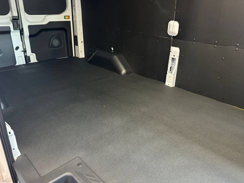 New 2026 Ford Transit 250 148 Medium Roof w/ Load Area Protection Package RWD image 11
